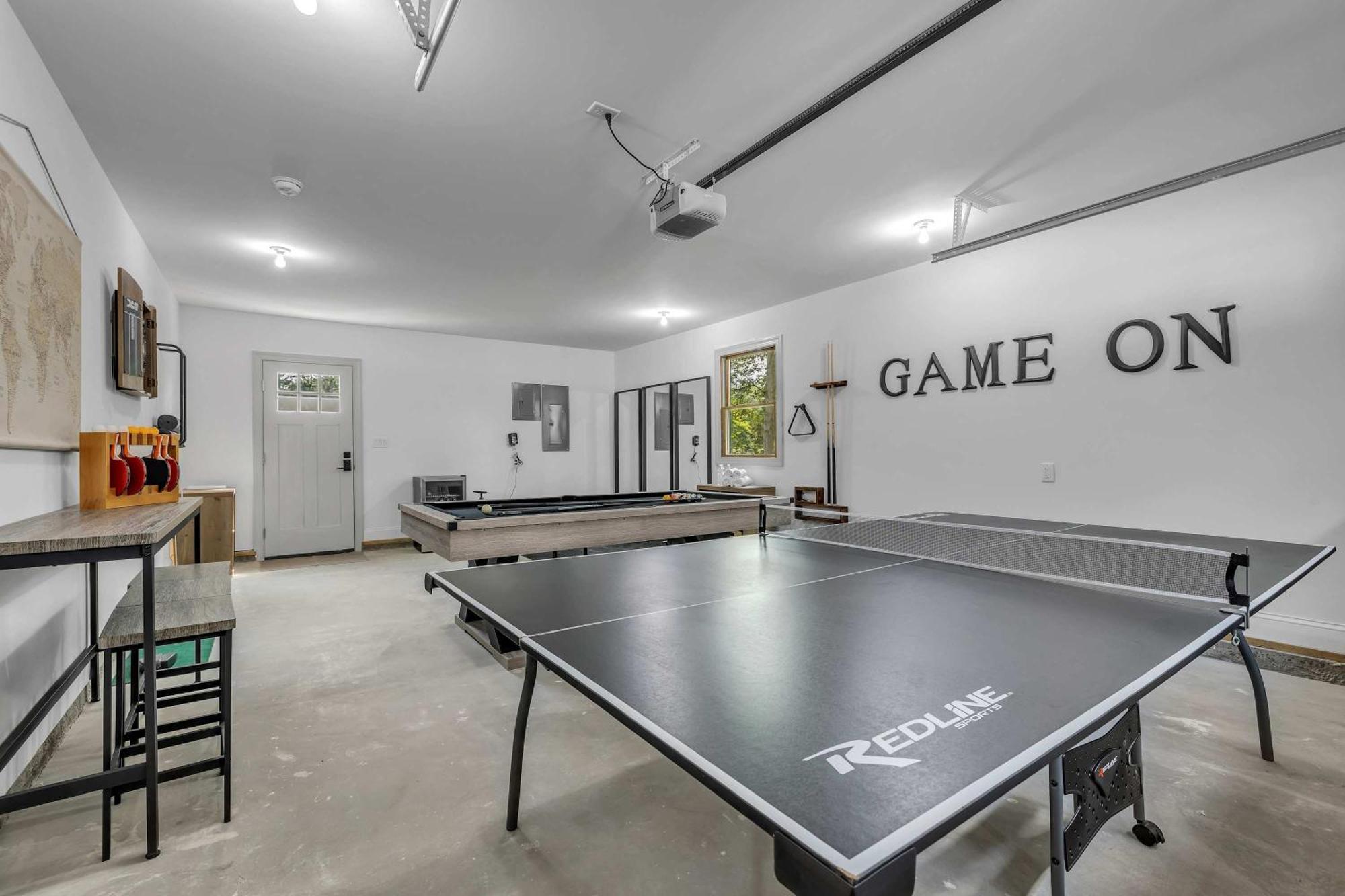 Luxury Hot Tub Game And Chalet Albrightsville