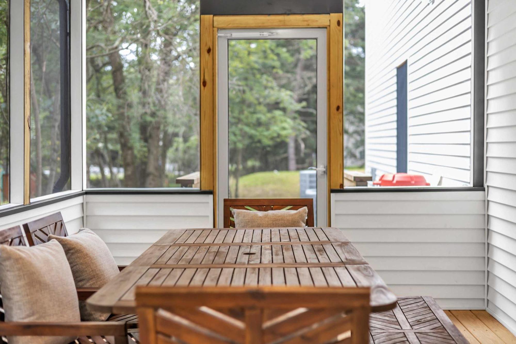 Luxury Hot Tub Game And Chalet Albrightsville
