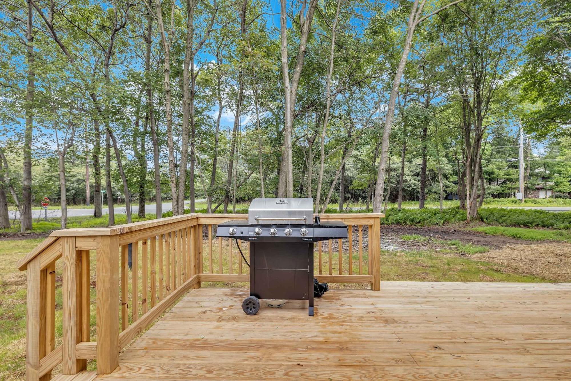 Chalet Luxury Hot Tub Game And *