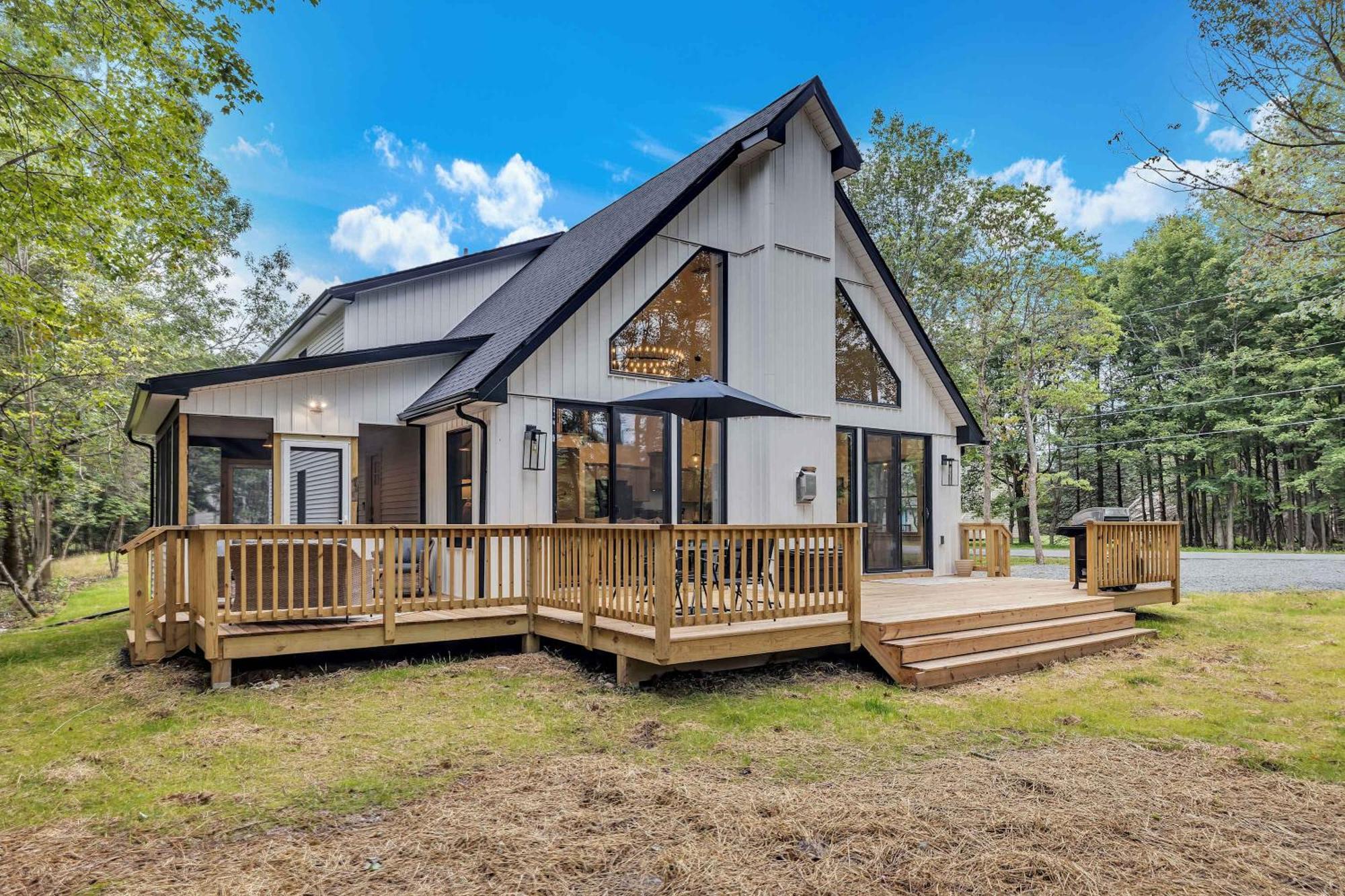 Chalet Luxury Hot Tub Game And Albrightsville